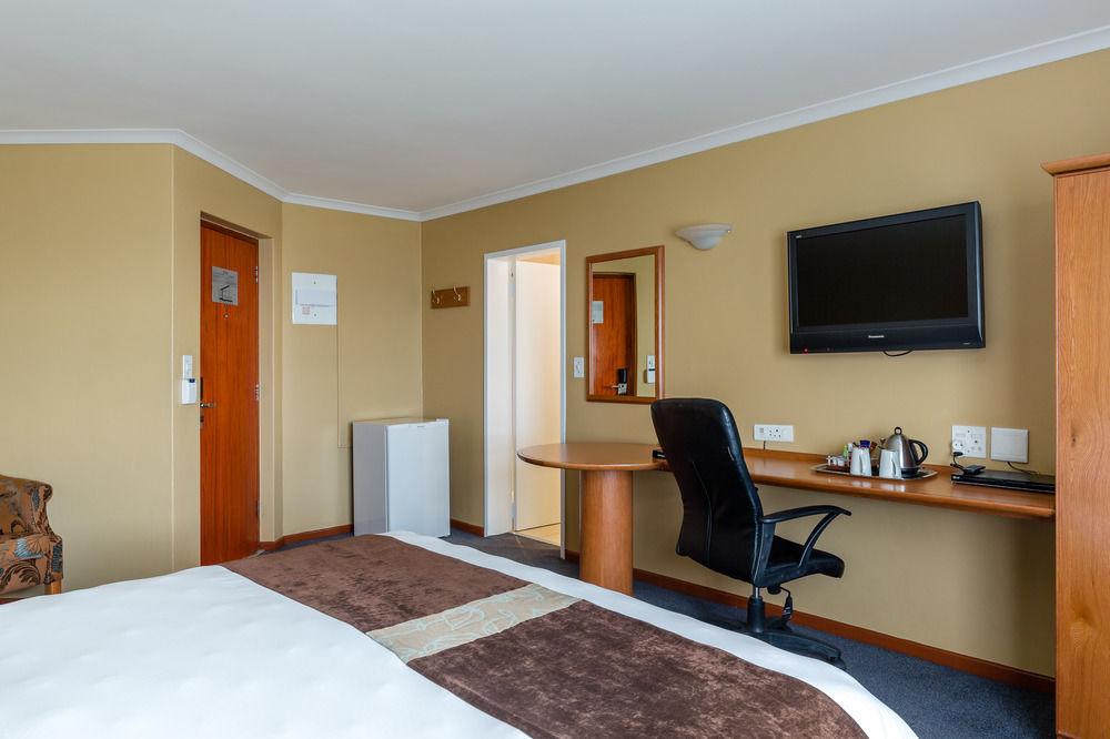 Protea Hotel By Marriott Cape Town Tyger Valley Bellville Eksteriør billede