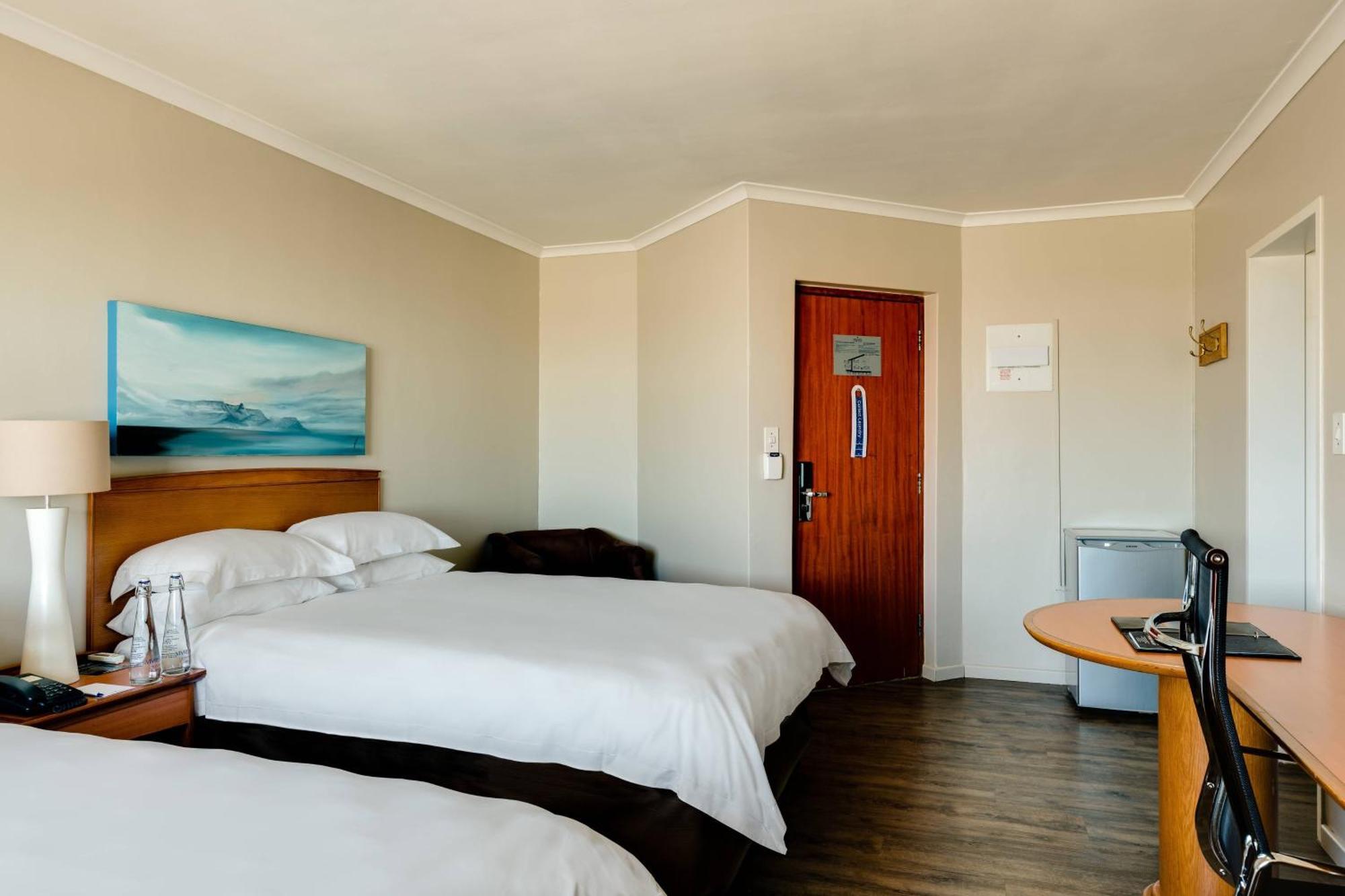 Protea Hotel By Marriott Cape Town Tyger Valley Bellville Eksteriør billede
