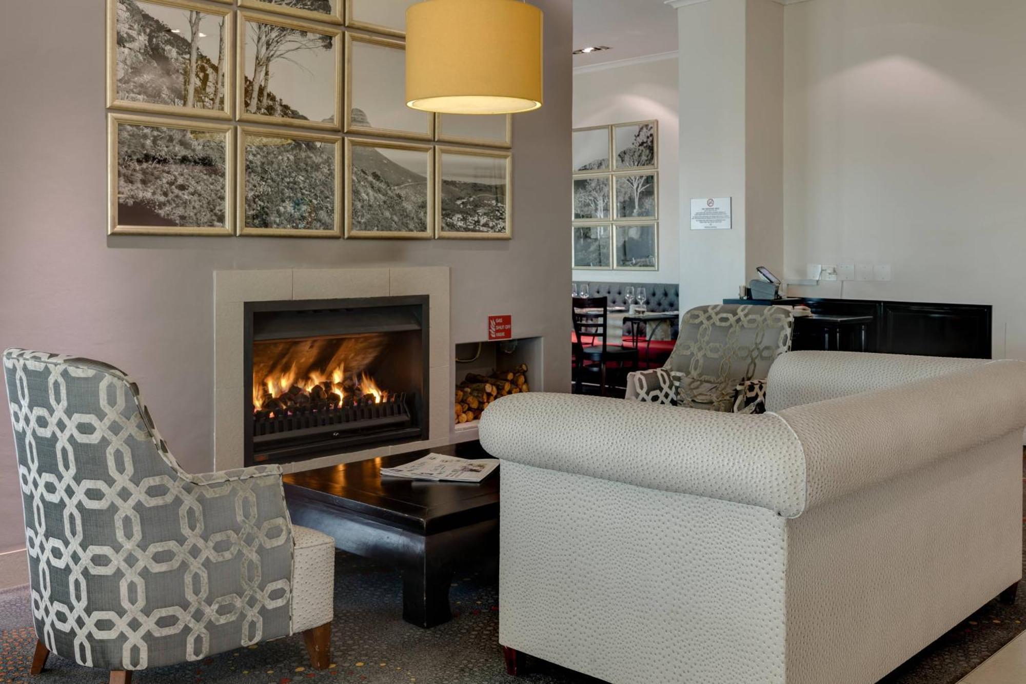 Protea Hotel By Marriott Cape Town Tyger Valley Bellville Eksteriør billede