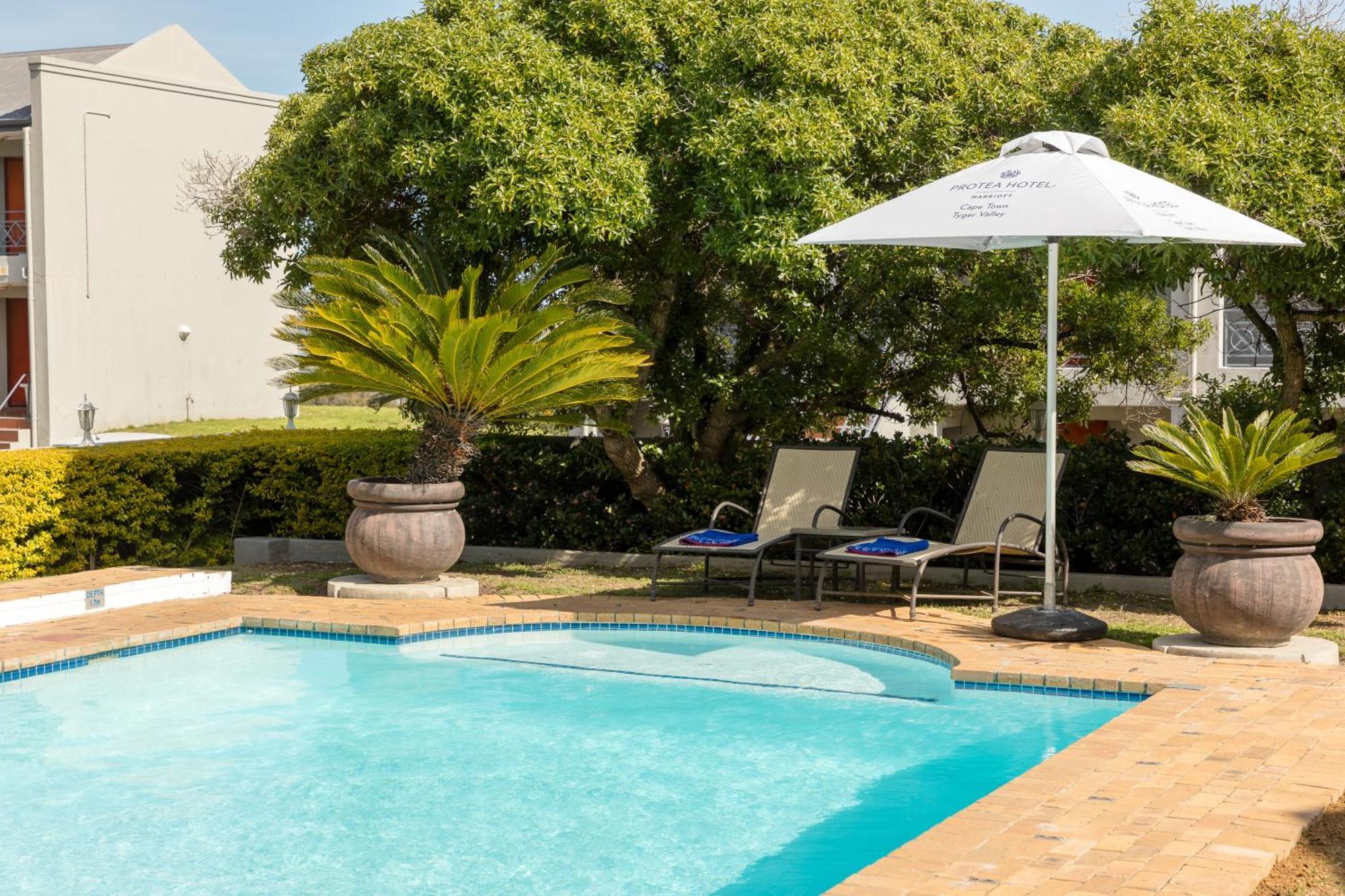 Protea Hotel By Marriott Cape Town Tyger Valley Bellville Eksteriør billede
